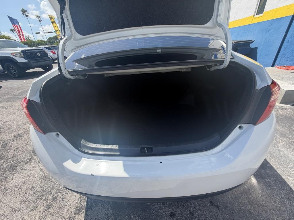 2018 Toyota Corolla - $9,999
