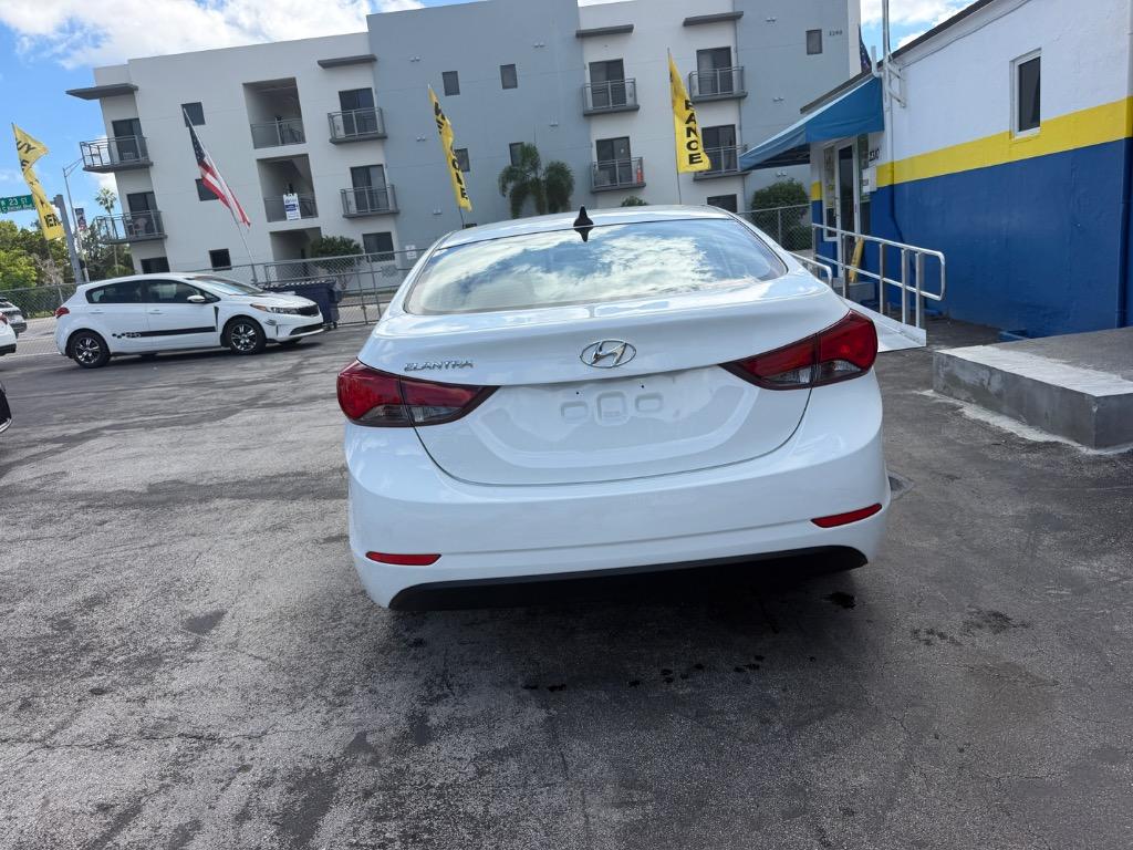 2016 Hyundai Elantra - $8,999