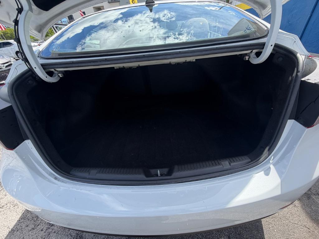 2016 Hyundai Elantra - $8,999