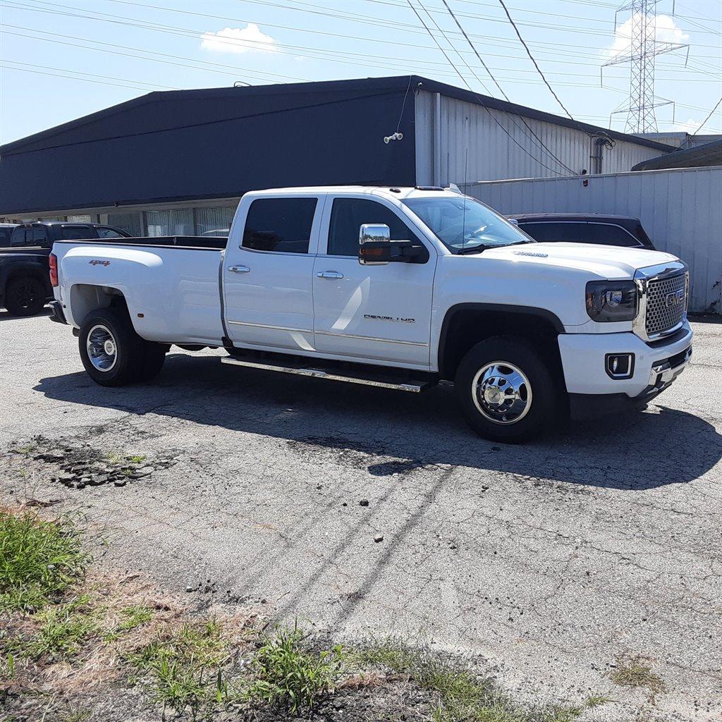 2016 GMC Sierra - $44,995