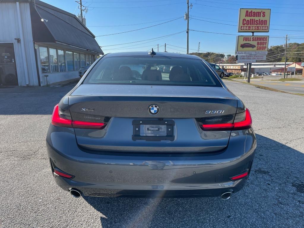2021 BMW 330i