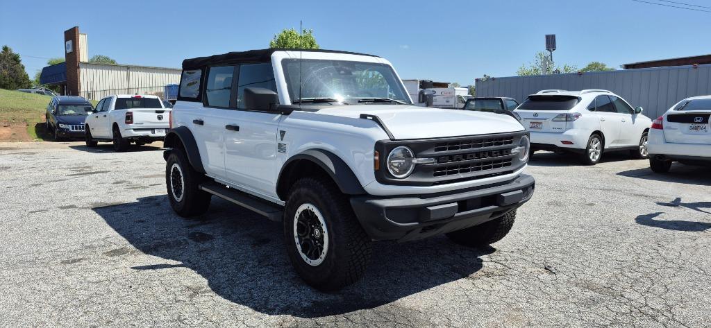 2021 Ford Bronco Badlands photo