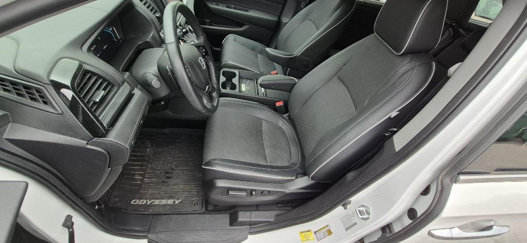 2022 Honda Odyssey Elite photo