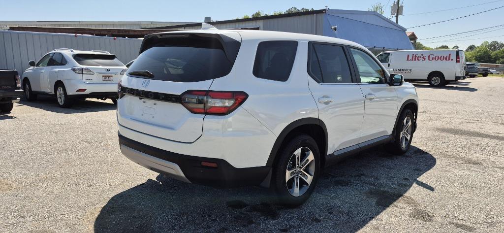 2024 Honda Pilot EX-L photo