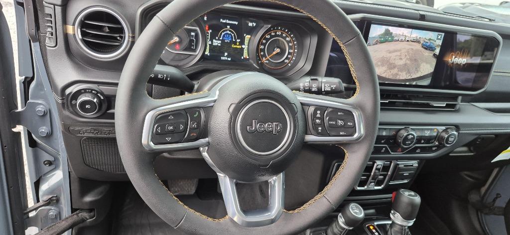 2024 Jeep Wrangler - $32,500