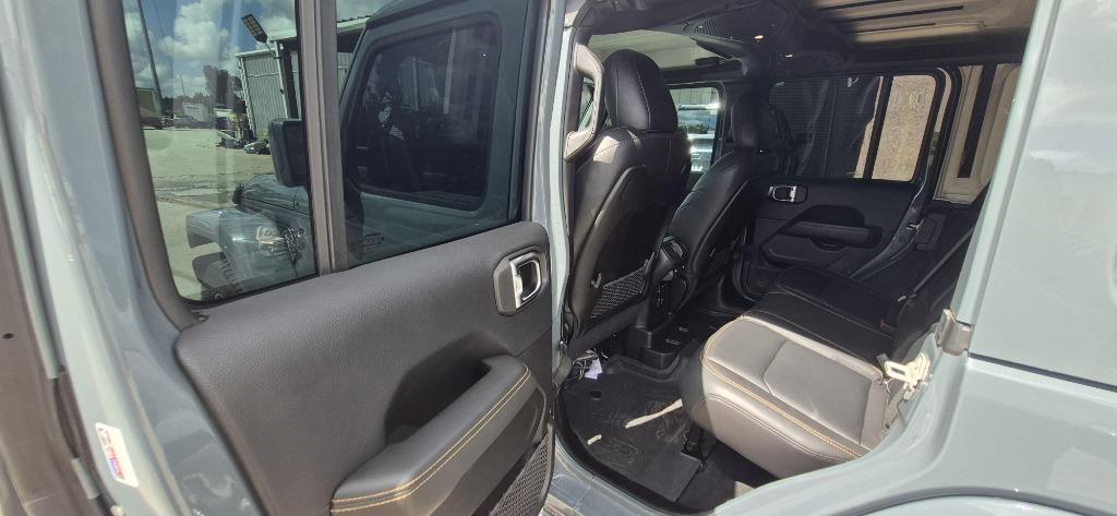 2024 Jeep Wrangler - $32,500