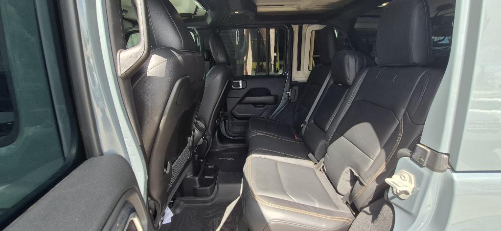 2024 Jeep Wrangler - $32,500