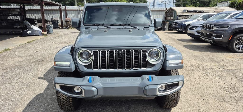 2024 Jeep Wrangler - $32,500