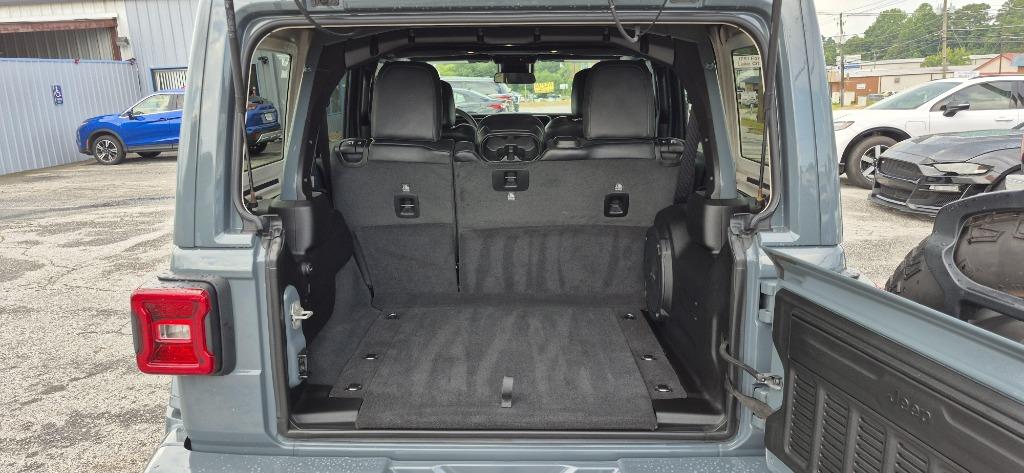 2024 Jeep Wrangler - $32,500