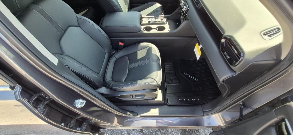 2025 Honda Pilot Touring photo