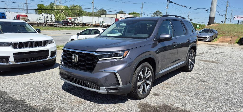 2025 Honda Pilot Touring photo