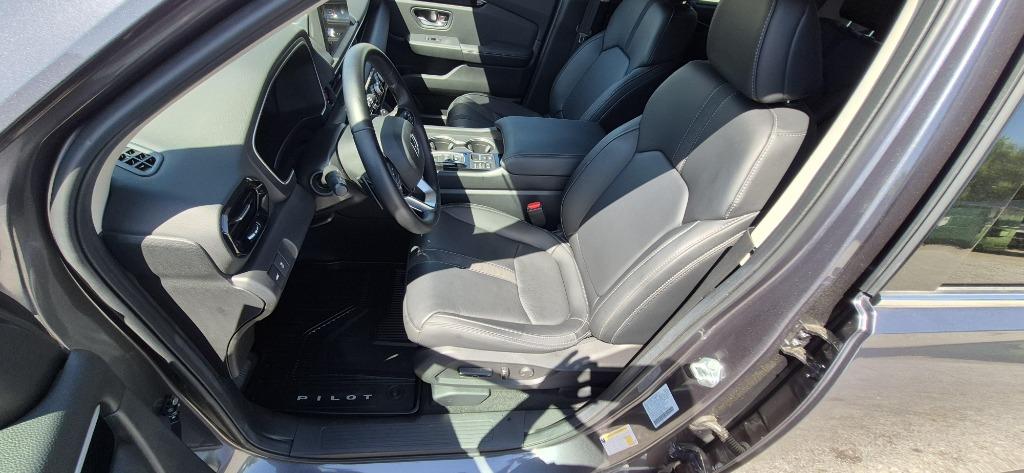 2025 Honda Pilot Touring photo