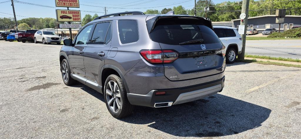 2025 Honda Pilot Touring photo