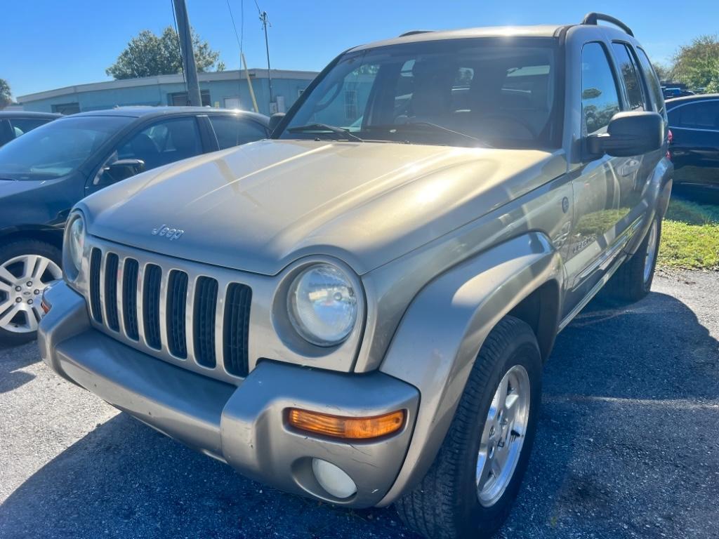 The 2004 Jeep Liberty Limited photos