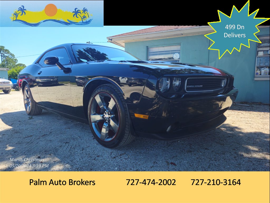2014 Dodge Challenger SXT photo
