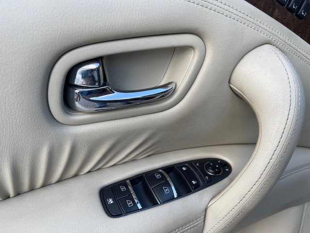 2015 Infiniti QX80   photo