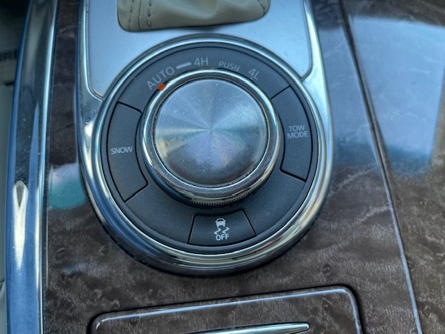 2015 Infiniti QX80   photo