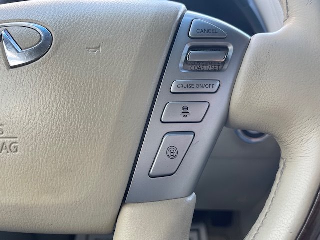 2015 Infiniti QX80   photo
