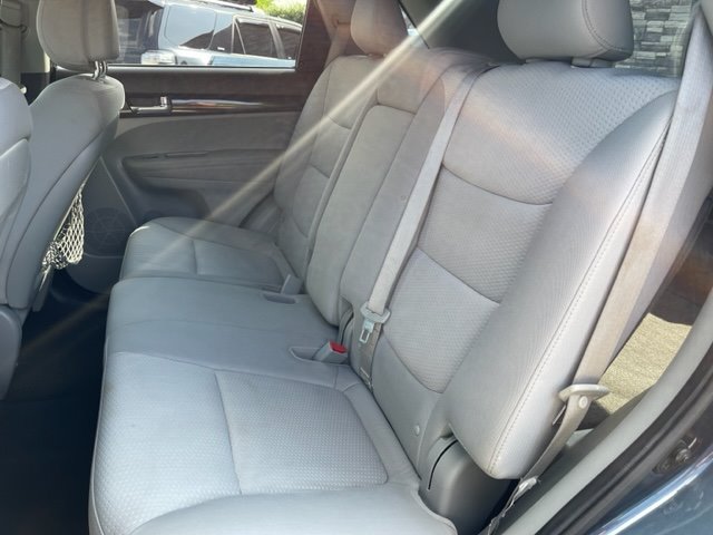 2011 Kia Sorento LX photo