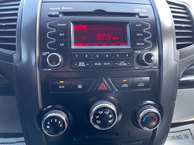 2011 Kia Sorento LX photo