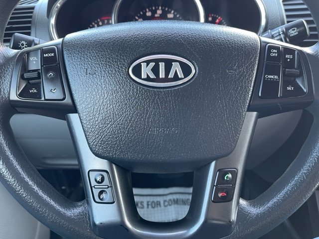 2011 Kia Sorento LX photo