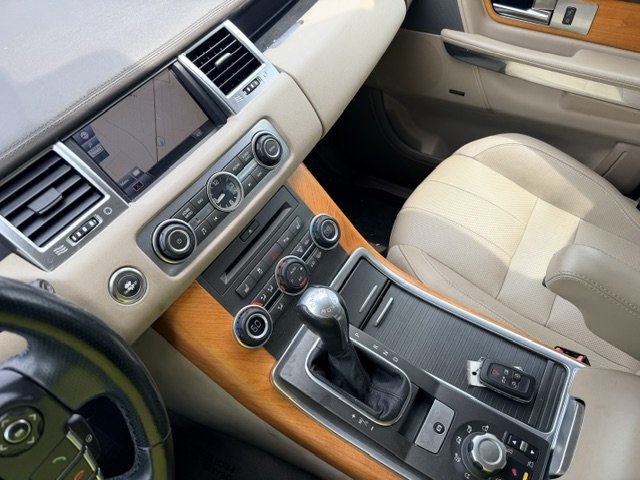 2011 LAND ROVER Range Rover Sport - $8,995