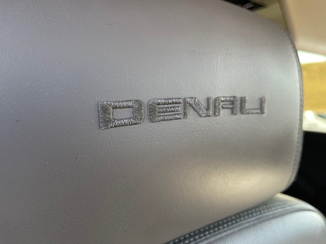 2015 GMC Yukon Denali photo