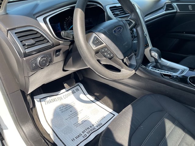 2014 Ford Fusion SE photo