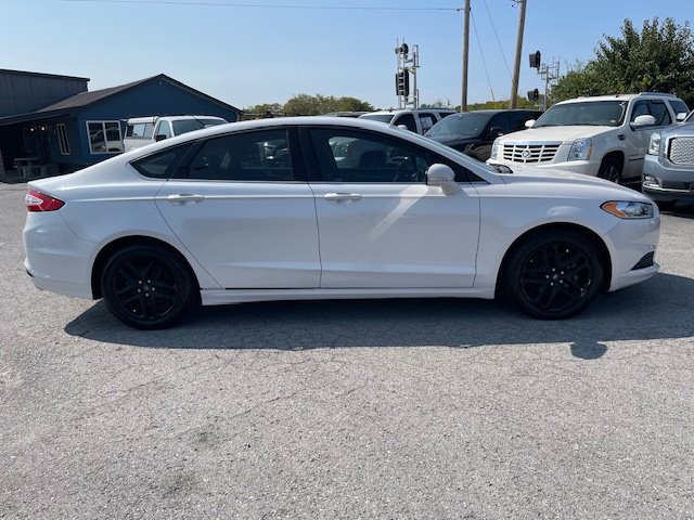 2014 Ford Fusion SE photo