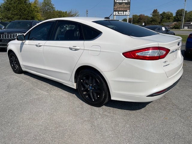 2014 Ford Fusion SE photo