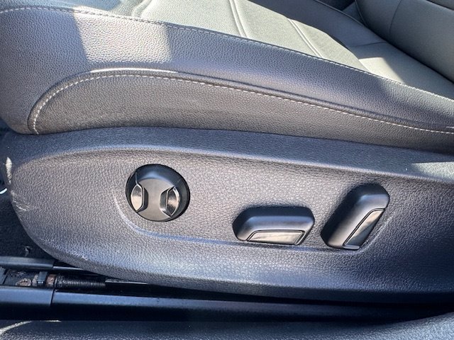 2021 Volkswagen Passat SE photo