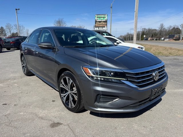 2021 Volkswagen Passat SE photo