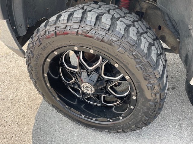2001 Chevrolet Tahoe LS photo