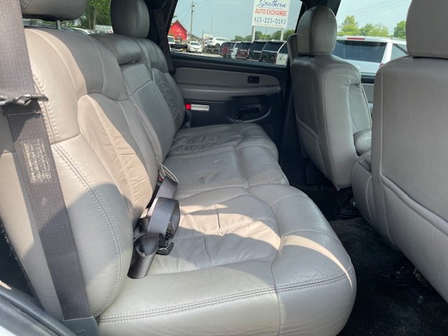 2001 Chevrolet Tahoe LS photo