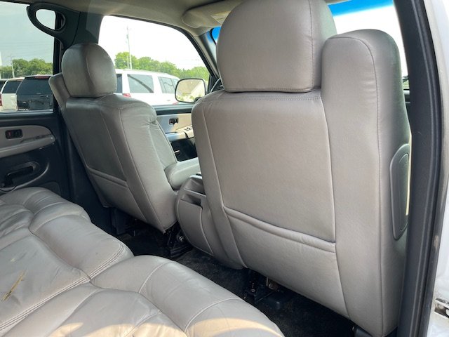 2001 Chevrolet Tahoe LS photo
