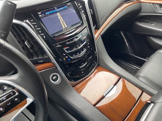 2017 Cadillac Escalade Premium photo