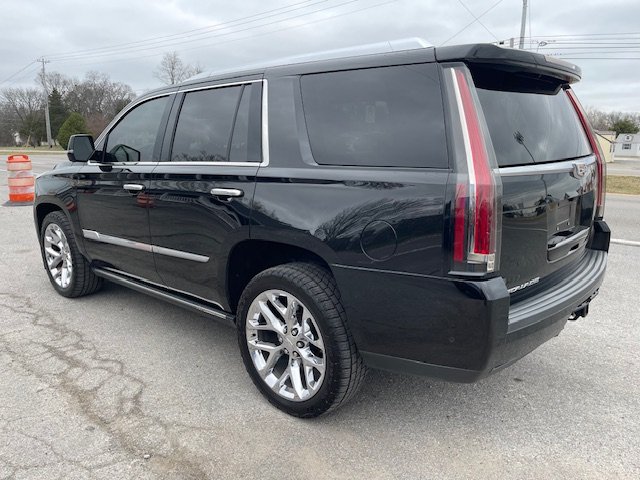2017 Cadillac Escalade Premium photo