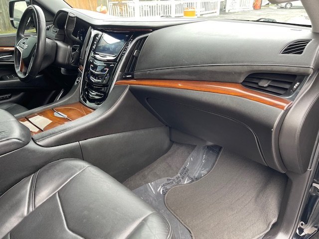2017 Cadillac Escalade Premium photo