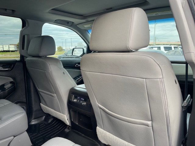 2019 Chevrolet Suburban 1500 LT photo