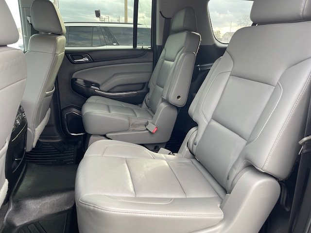 2019 Chevrolet Suburban 1500 LT photo