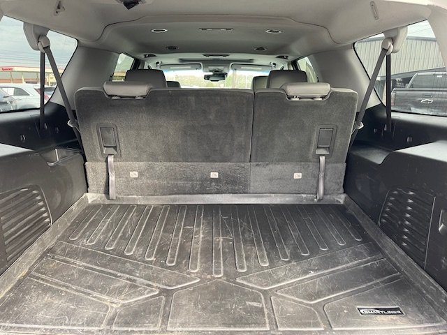 2019 Chevrolet Suburban 1500 LT photo