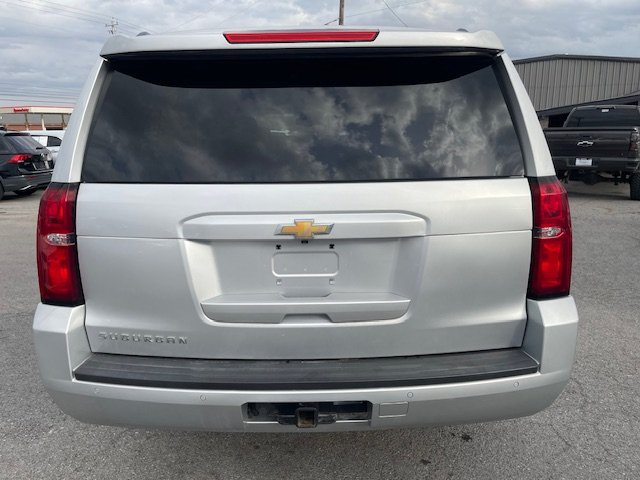 2019 Chevrolet Suburban 1500 LT photo