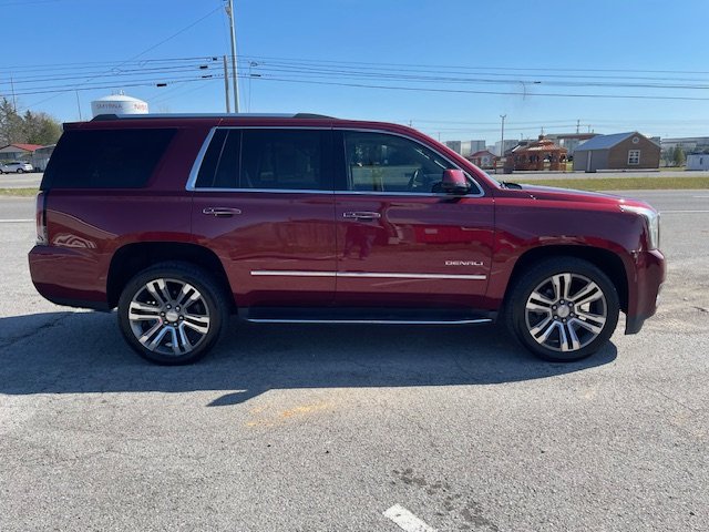 2017 GMC Yukon Denali photo