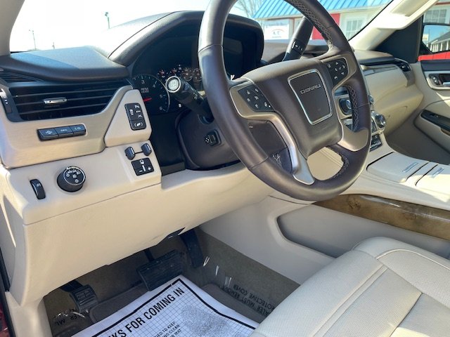 2017 GMC Yukon Denali photo