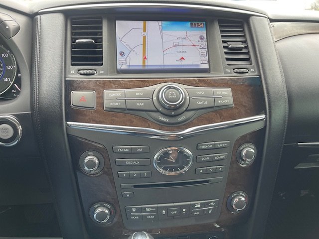2014 Infiniti QX80 photo