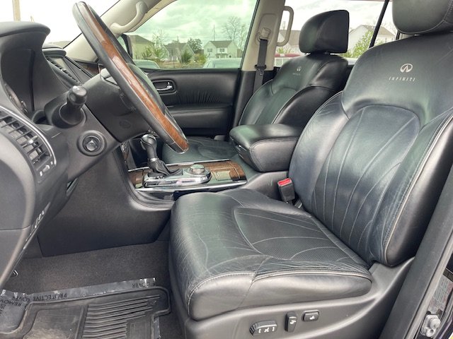 2014 Infiniti QX80 photo