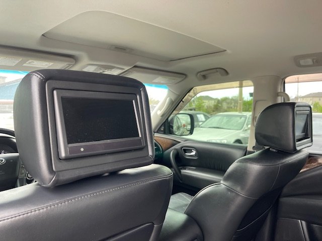 2014 Infiniti QX80 photo