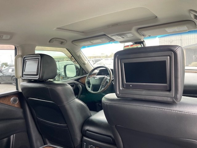 2014 Infiniti QX80 photo