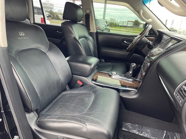 2014 Infiniti QX80 photo