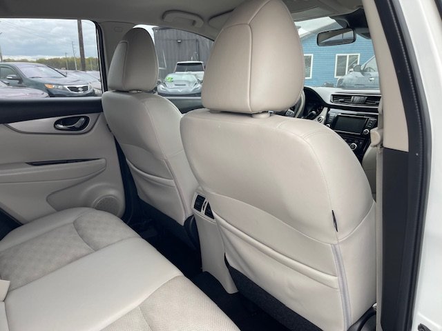 2020 Nissan Rogue Sport SV photo